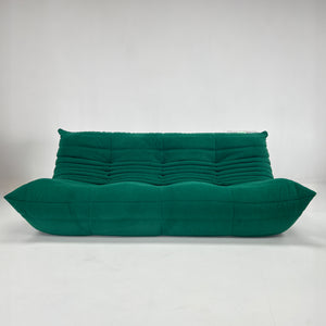 Modernes 3-Sitzer-Relaxsofa aus Cord – Skulpturales Design und elegante Textur